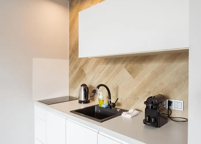 Apartment Empire Ovo *