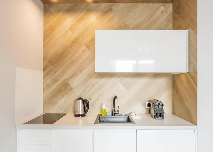 Apartment Empire Ovo