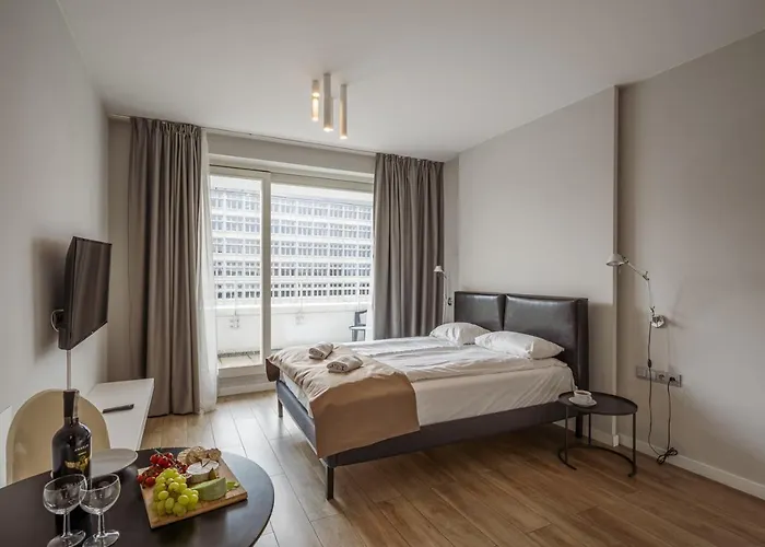 Empire Ovo Apartment *