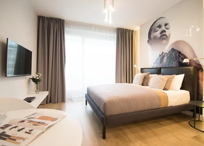 Apartment Empire Ovo *