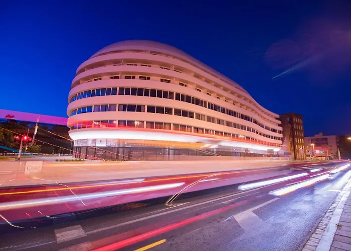 Apartment Empire Ovo