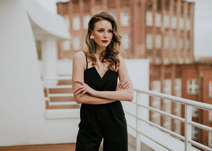 Apartment Empire Ovo *