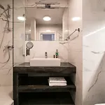Апартаменты Empire Ovo