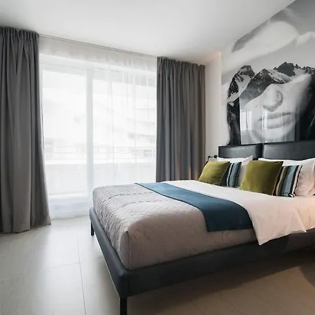 Apartment Empire Ovo *