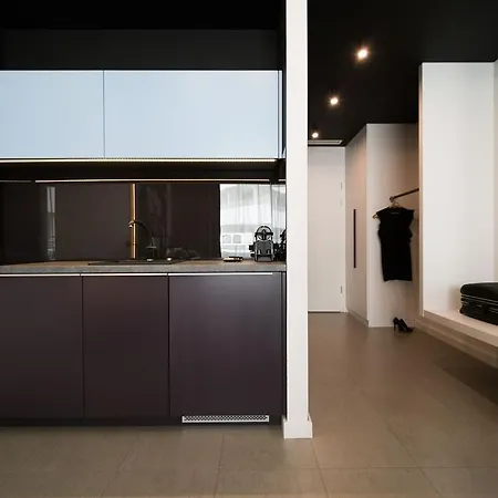 Empire Ovo * Breslau