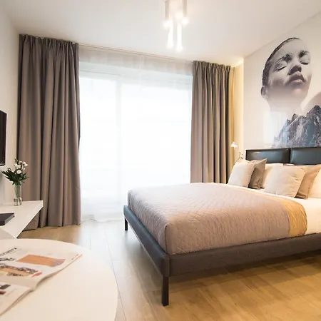 Apartment Empire Ovo *