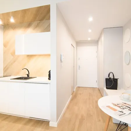 Empire Ovo Apartment